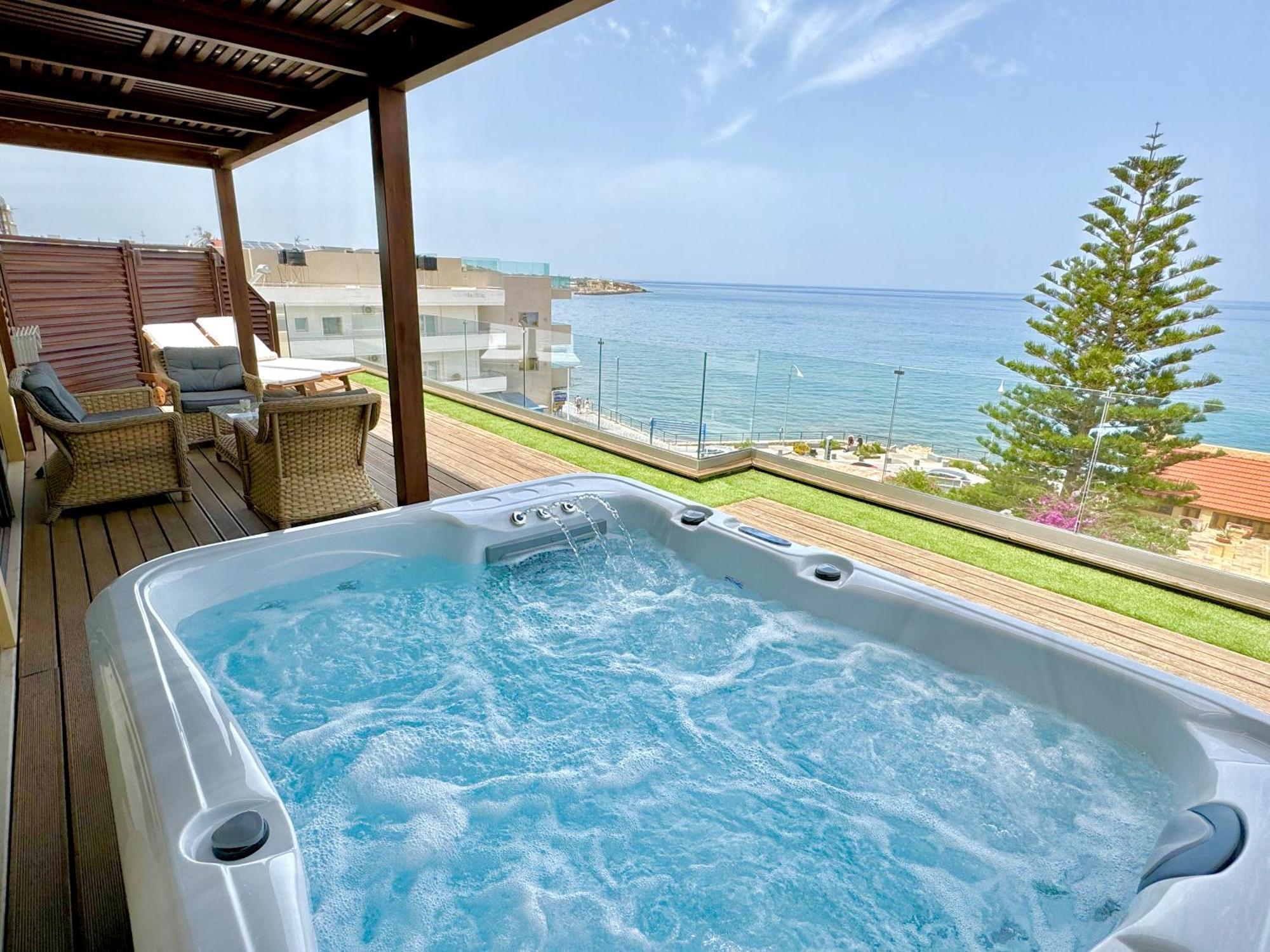 Petra Beach Hotel Херсониссос Экстерьер фото